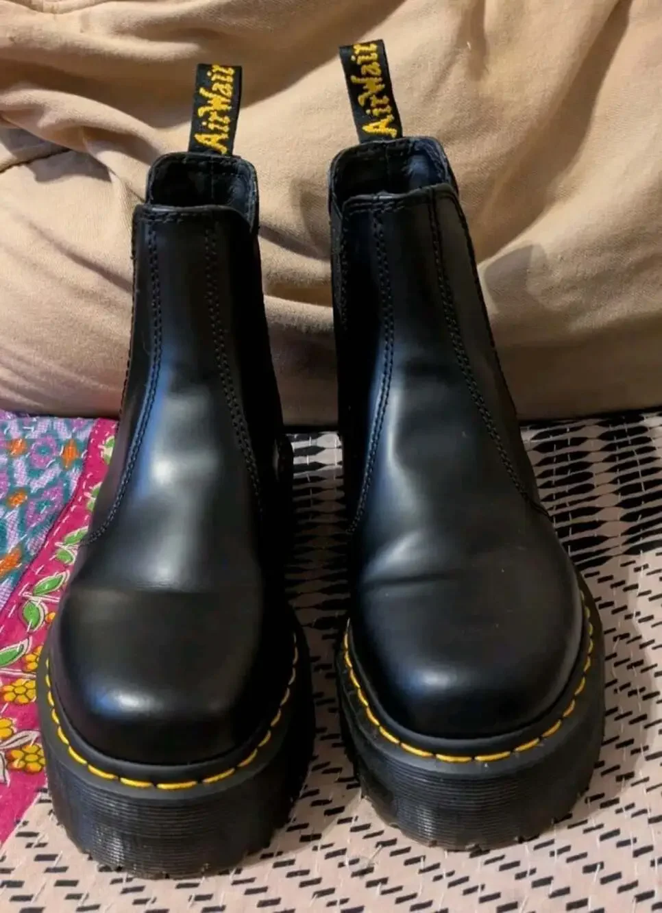 Dr. Martens 2976 Quad Black Smooth Leather Platform Chelsea Boots Women’s Size 7